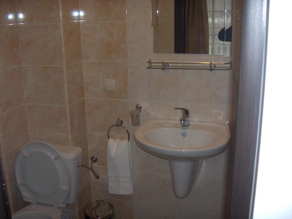 Krasteva House Hotel Berkovitsa Phòng bức ảnh
